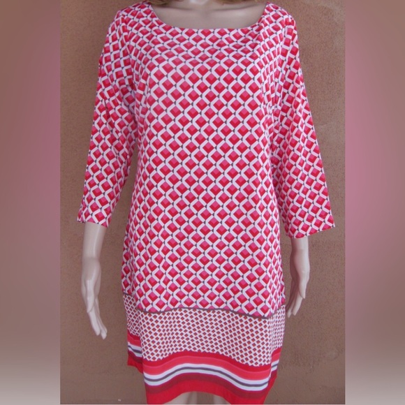Old Navy Dresses & Skirts - Old Navy women's red 3/4 sleeve dress, size M
